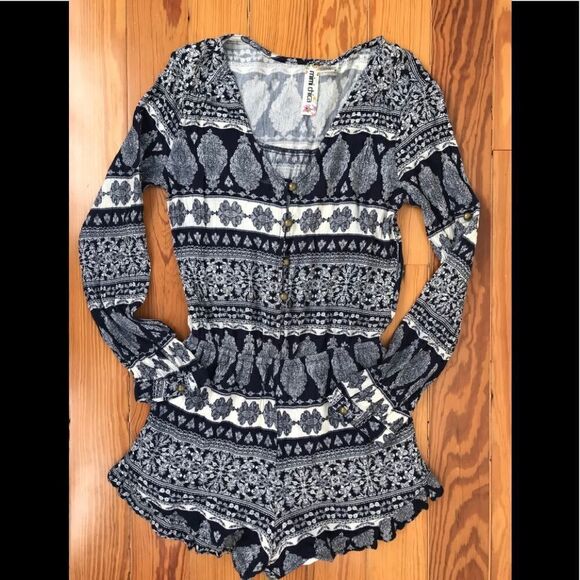 NWOT Mimi Chica Romper - Picture 1 of 9
